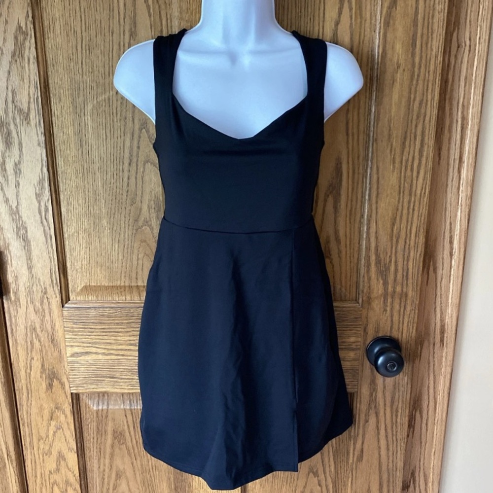 NWOT Women’s Black Swim Dress/Skort Size Small. Adjustable Straps.